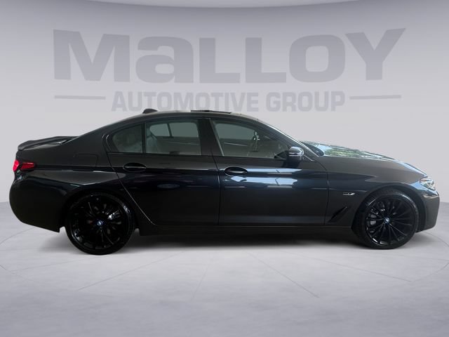 Used 2023 BMW 530e xDrive w/ Premium Package AWD/4WD image 6