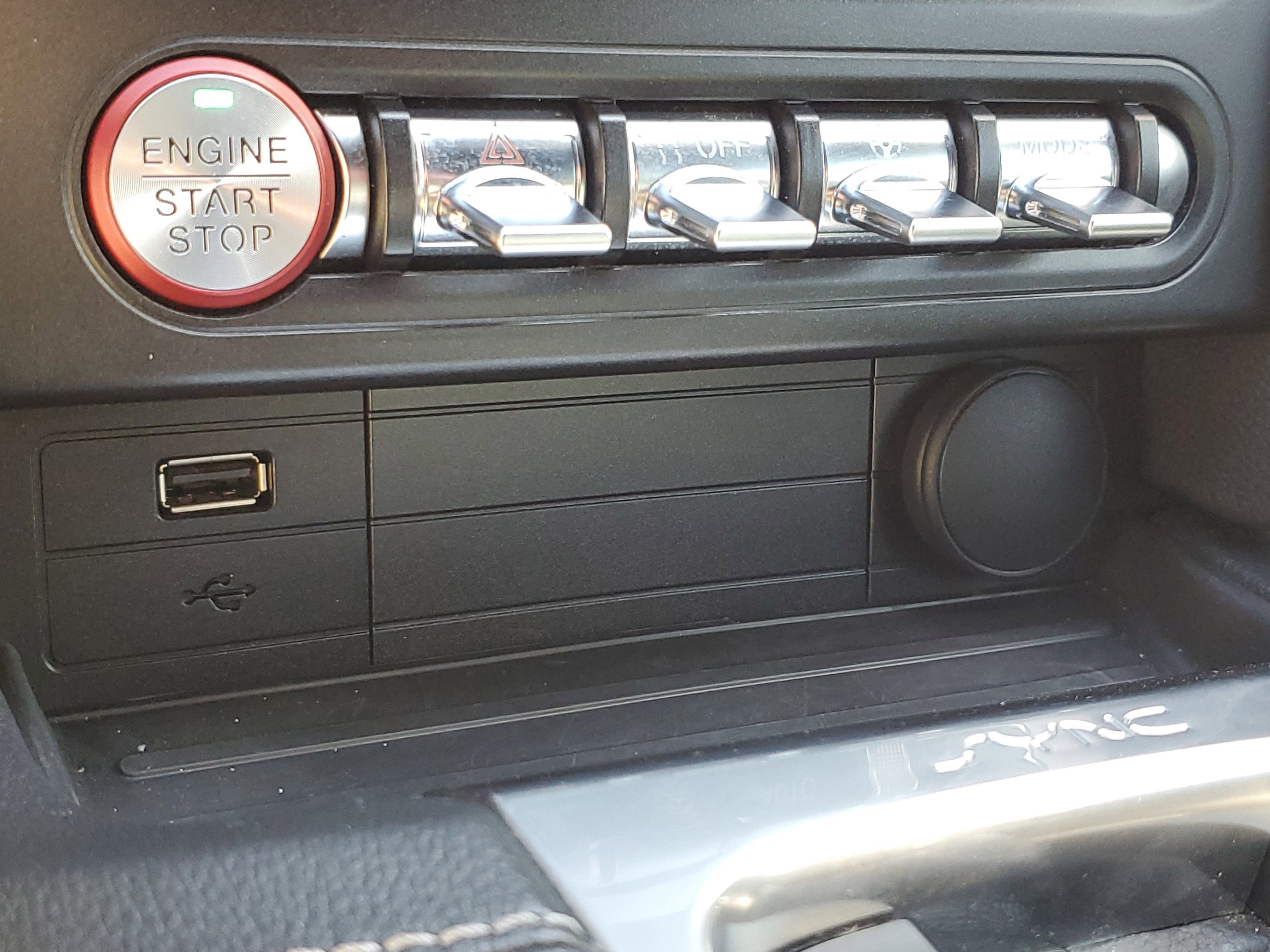 Certified 2019 Ford Mustang GT Premium w/ GT Performance Package image 27