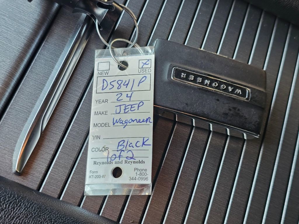 Used 2024 Jeep Wagoneer Series II image 32