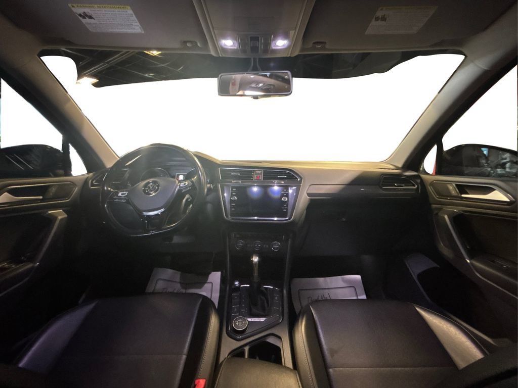 Used 2018 Volkswagen Tiguan SEL AWD/4WD image 33
