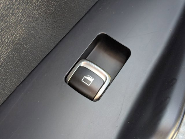 Used 2022 Kia K5 GT-Line image 31