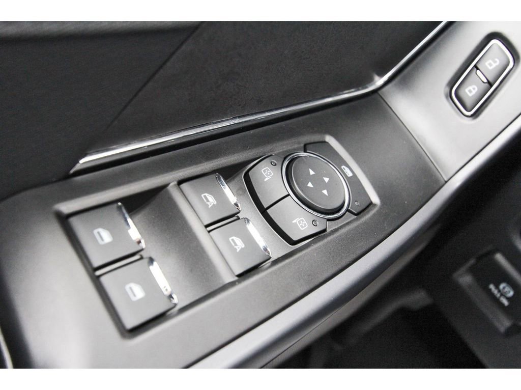 Certified 2025 Ford F150 XLT w/ Equipment Group 303A High AWD/4WD image 19