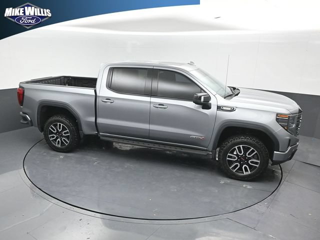 Used 2025 GMC Sierra 1500 AT4 w/ AT4 Premium Package AWD/4WD image 10