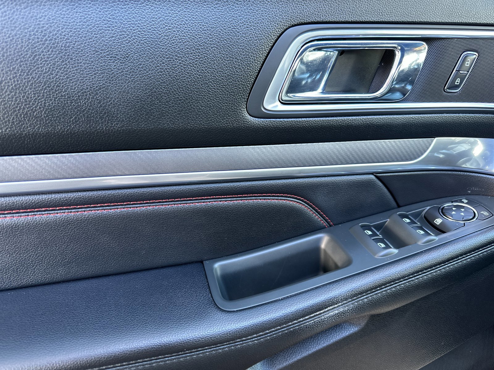 Certified 2017 Ford Explorer Sport image 11