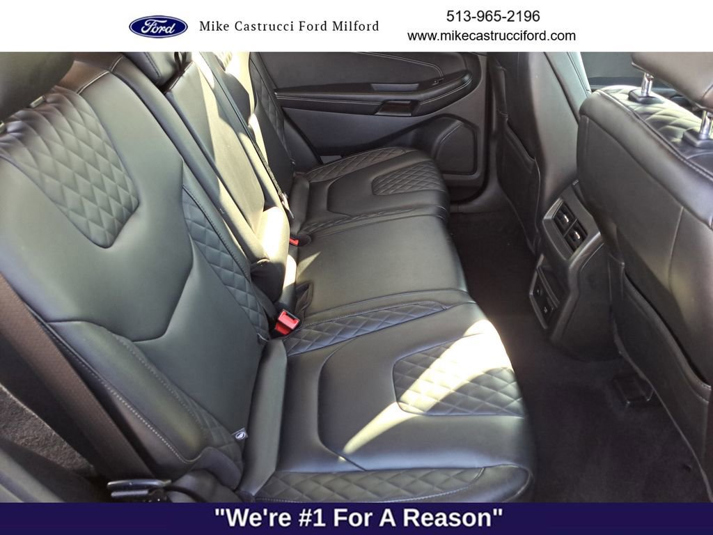 Certified 2024 Ford Edge Titanium image 27