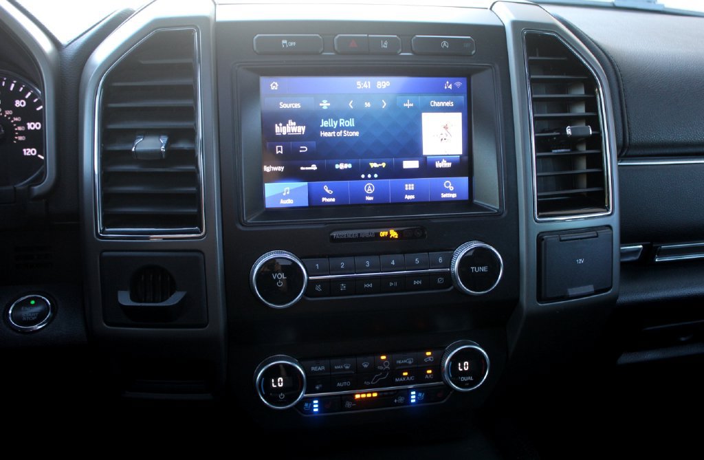 Certified 2021 Ford Expedition XLT RWD image 11