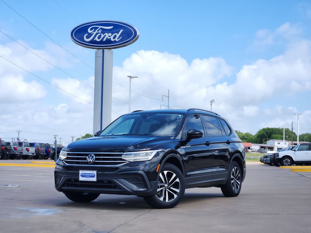 Used 2024 Volkswagen Tiguan S FWD image 3