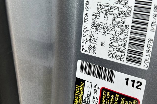 Used 2025 Toyota Tacoma SR5 image 31