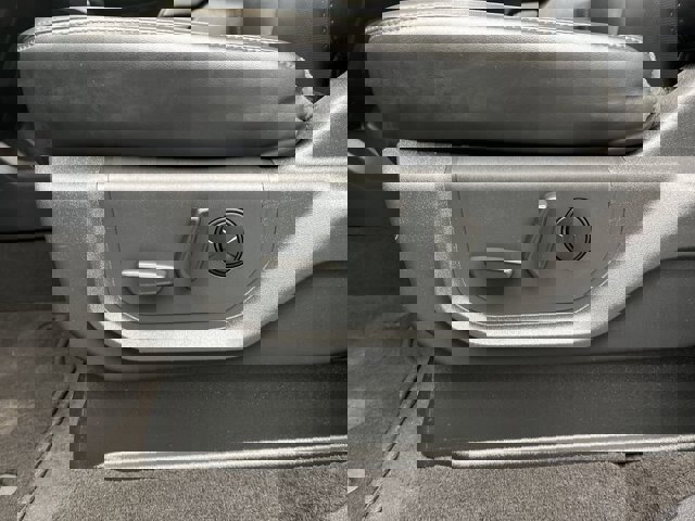 Certified 2023 Ford Expedition XLT image 12