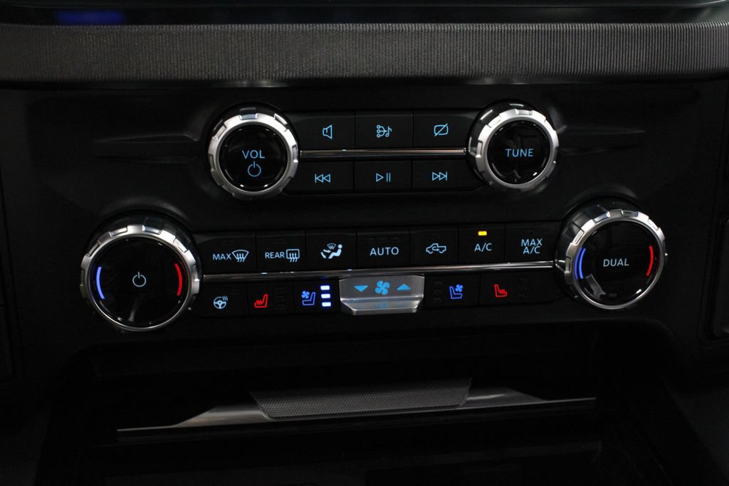 Certified 2024 Ford F250 Platinum AWD/4WD image 30