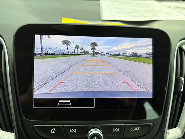 Used 2023 Chevrolet Malibu LT FWD image 19