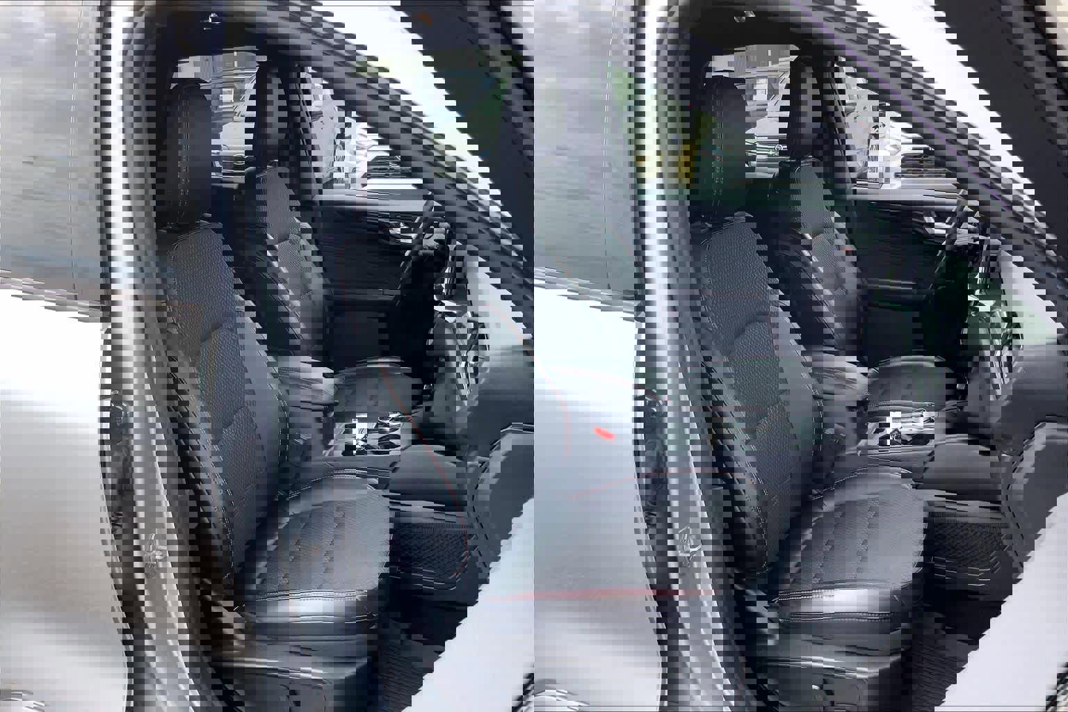 Certified 2023 Ford Escape ST-Line Elite AWD/4WD image 11