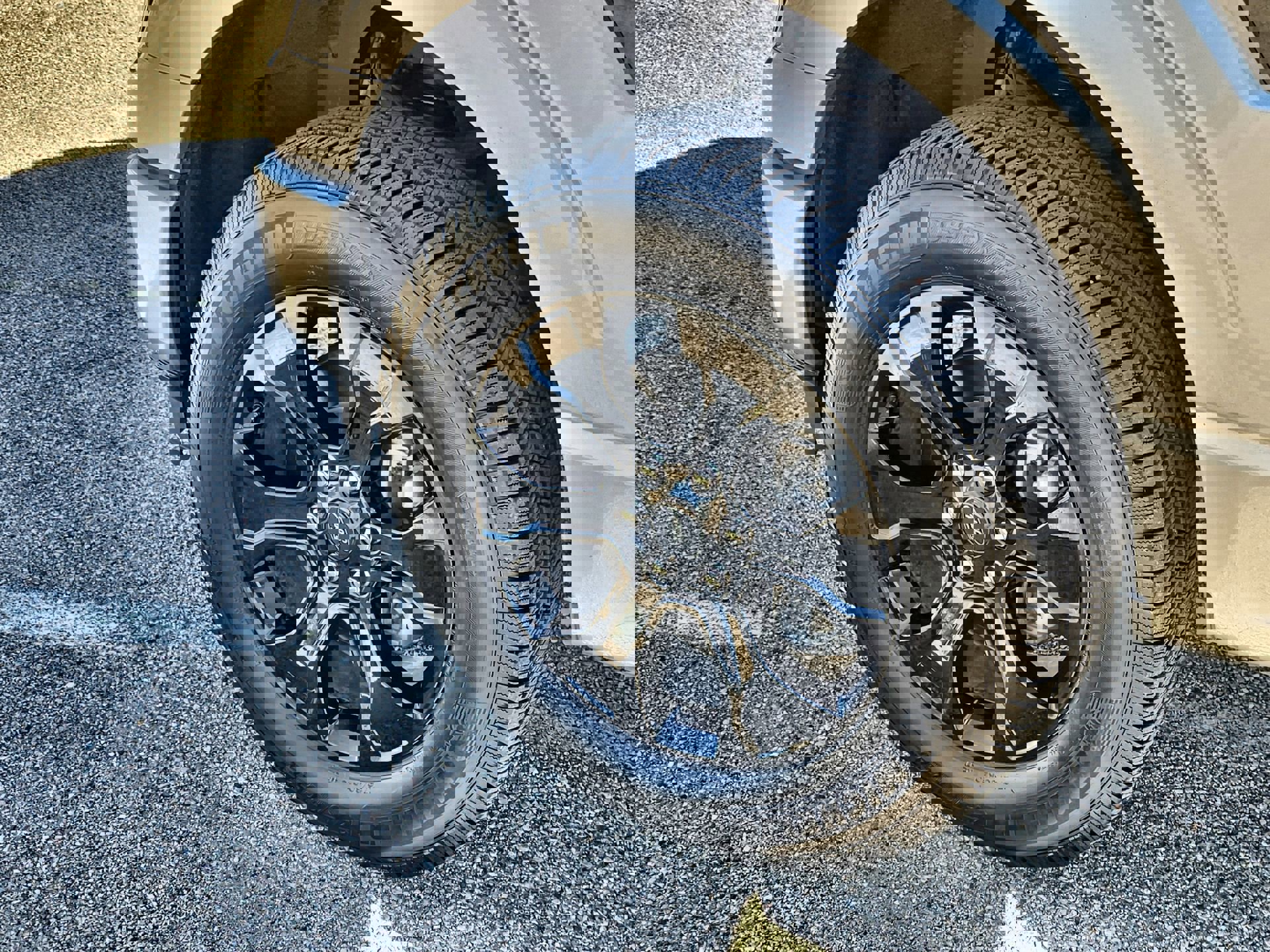 Certified 2023 Ford F150 Lariat w/ Equipment Group 502A High image 10