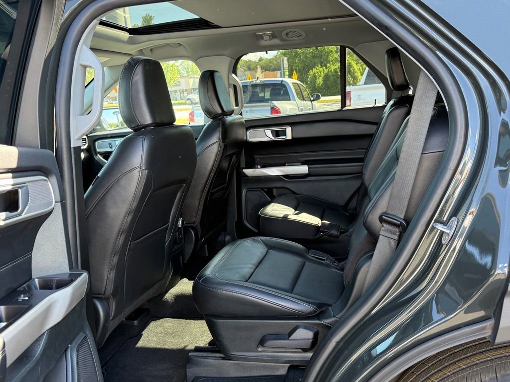 Certified 2023 Ford Explorer Limited RWD image 13