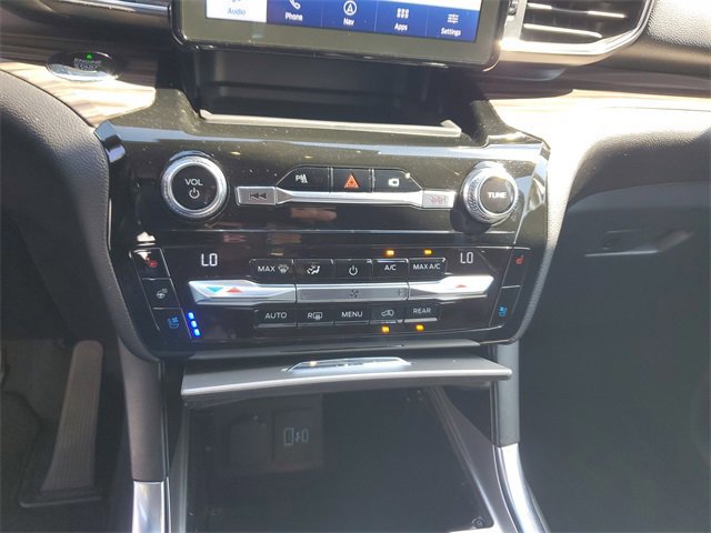 Certified 2021 Ford Explorer Limited w/ Hybrid Equipment Group 310A image 30