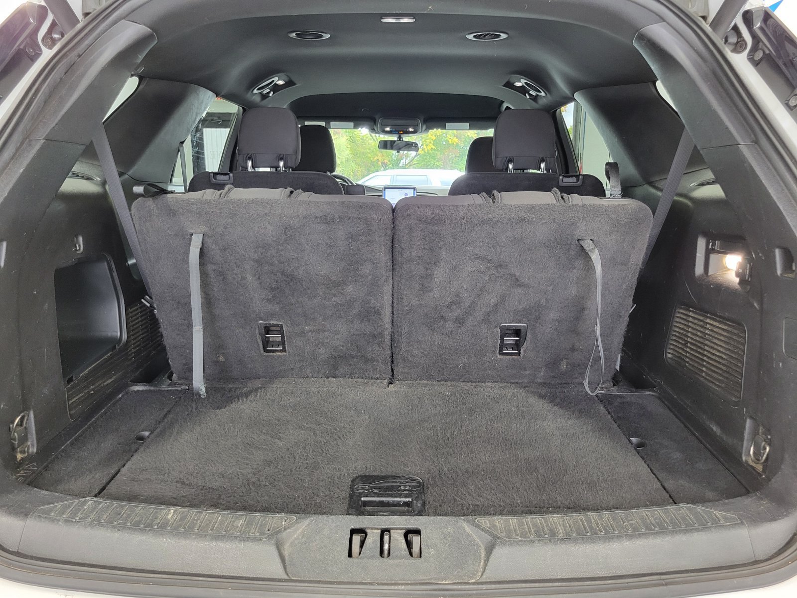 Certified 2020 Ford Explorer XLT w/ Comfort Package AWD/4WD image 28