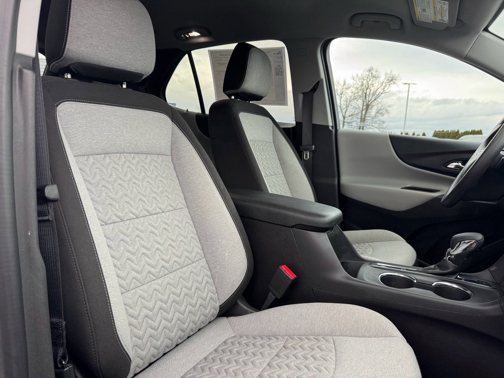 Used 2024 Chevrolet Equinox LS w/ LS Convenience Package image 15