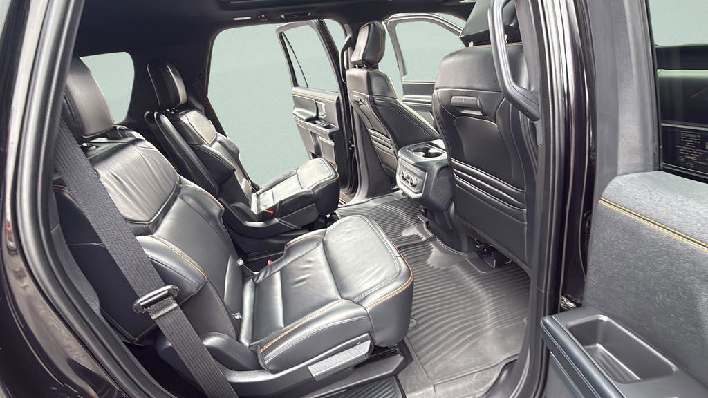 Certified 2025 Ford Expedition Tremor AWD/4WD image 34