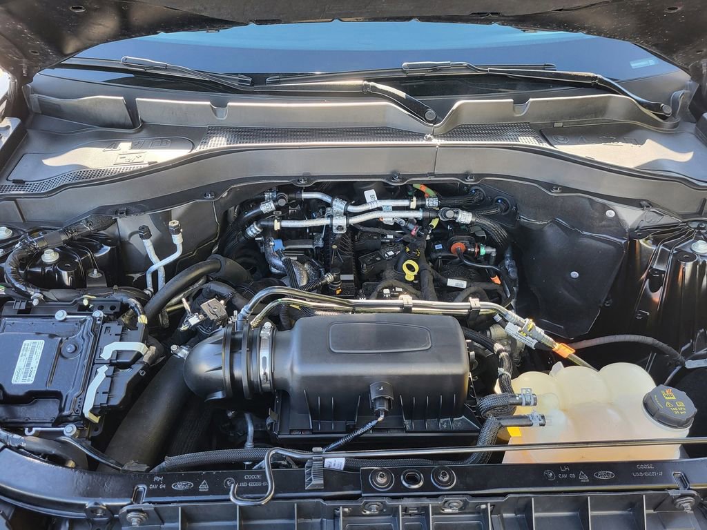 Certified 2023 Ford Explorer XLT w/ Equipment Group 202A image 25