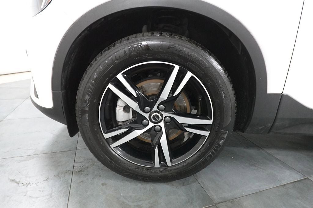Used 2025 Volvo XC40 B5 Core AWD/4WD image 38