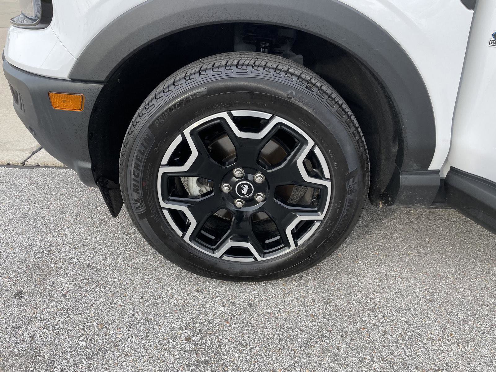 Certified 2025 Ford Bronco Sport Outer Banks w/ Outer Banks Tech Package+ AWD/4WD image 10