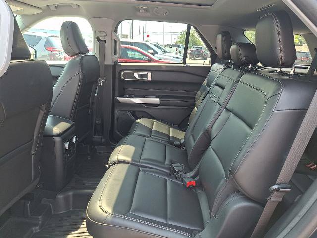Certified 2023 Ford Explorer XLT w/ Equipment Group 202A AWD/4WD image 10