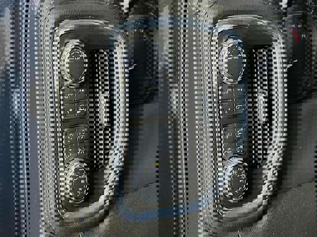 Used 2021 GMC Sierra 1500 Elevation w/ LPO, GMC Protection Package image 26