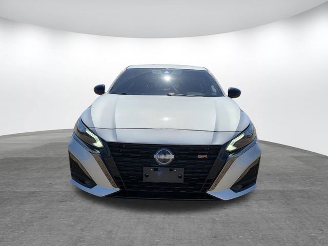 Used 2023 Nissan Altima 2.5 SR w/ SR Premium Package image 7