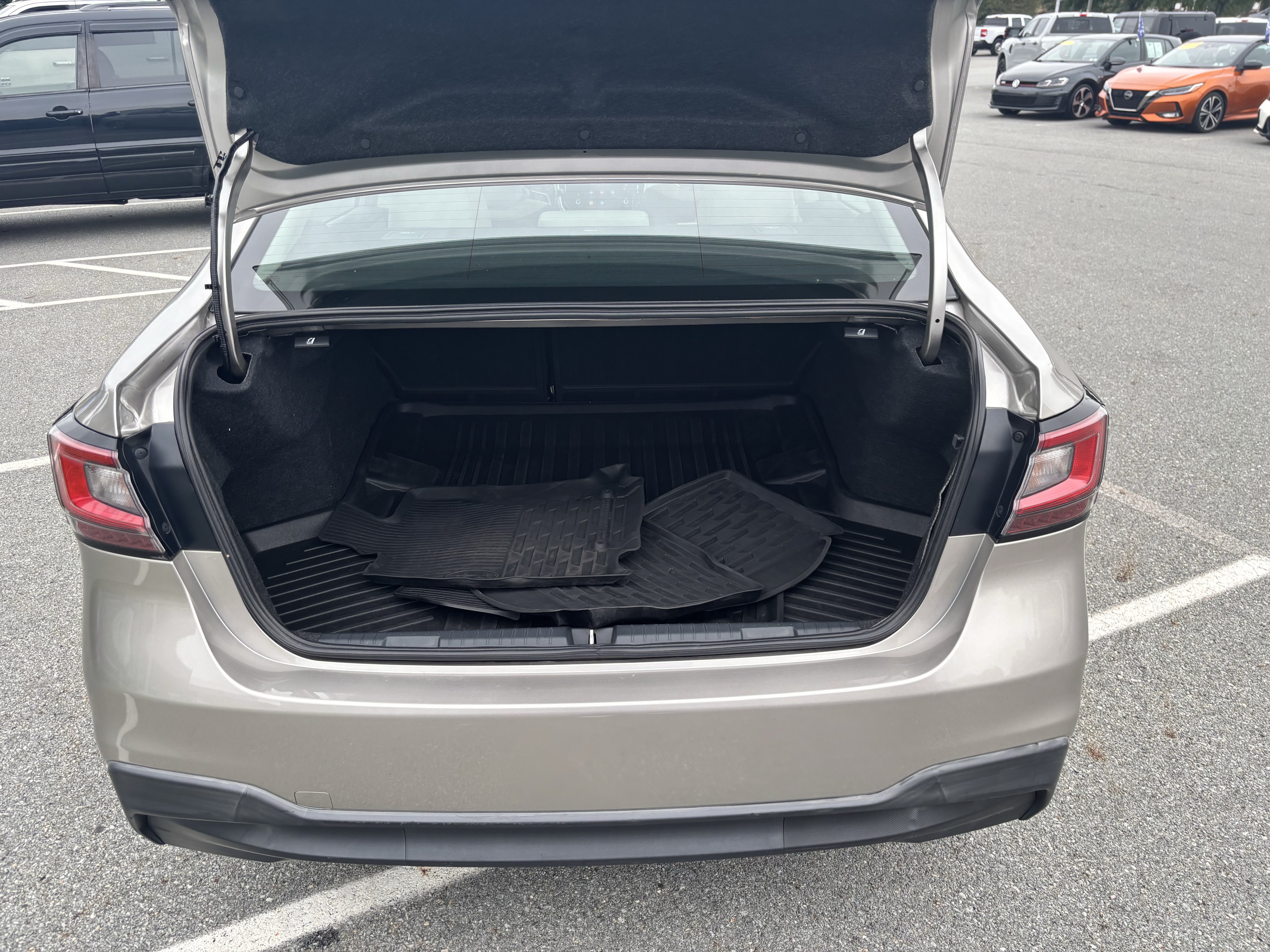 Used 2020 Subaru Legacy Premium AWD/4WD image 34