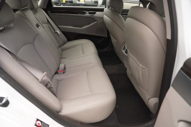 Used 2017 Genesis G80 3.8 RWD image 15