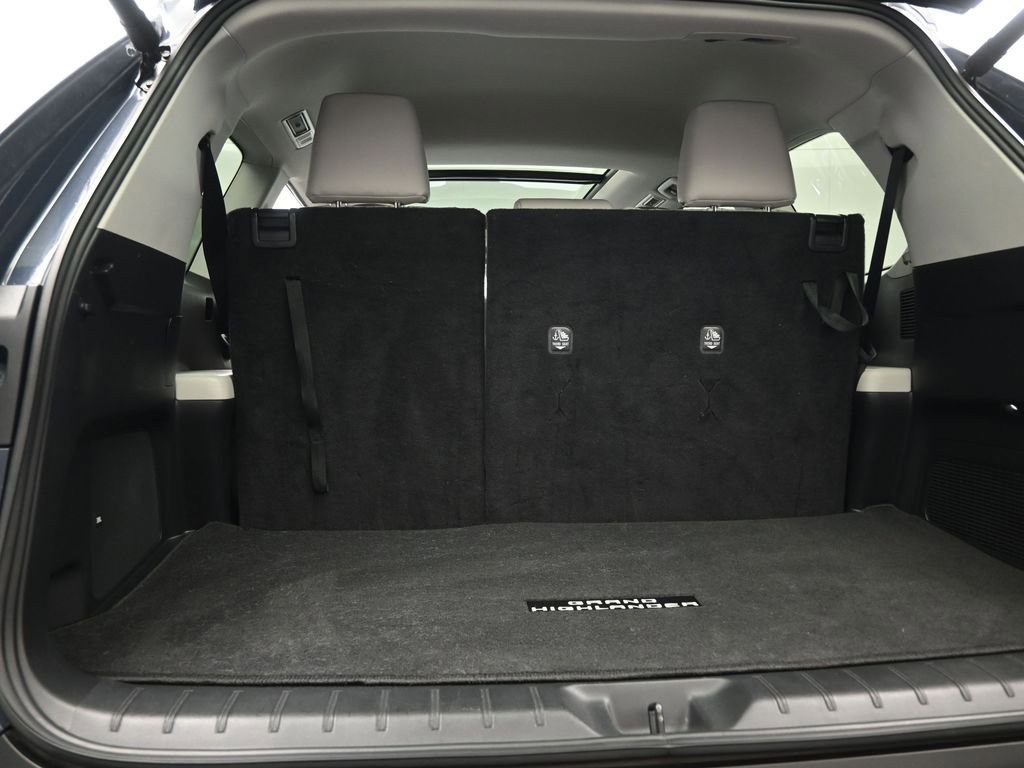 Used 2024 Toyota Grand Highlander Limited image 49