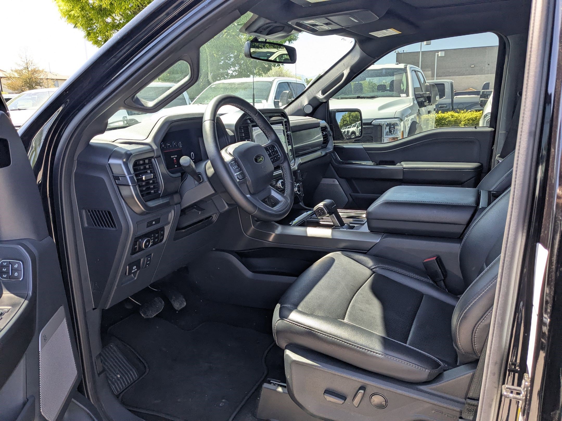 Certified 2025 Ford F150 Lariat AWD/4WD image 30