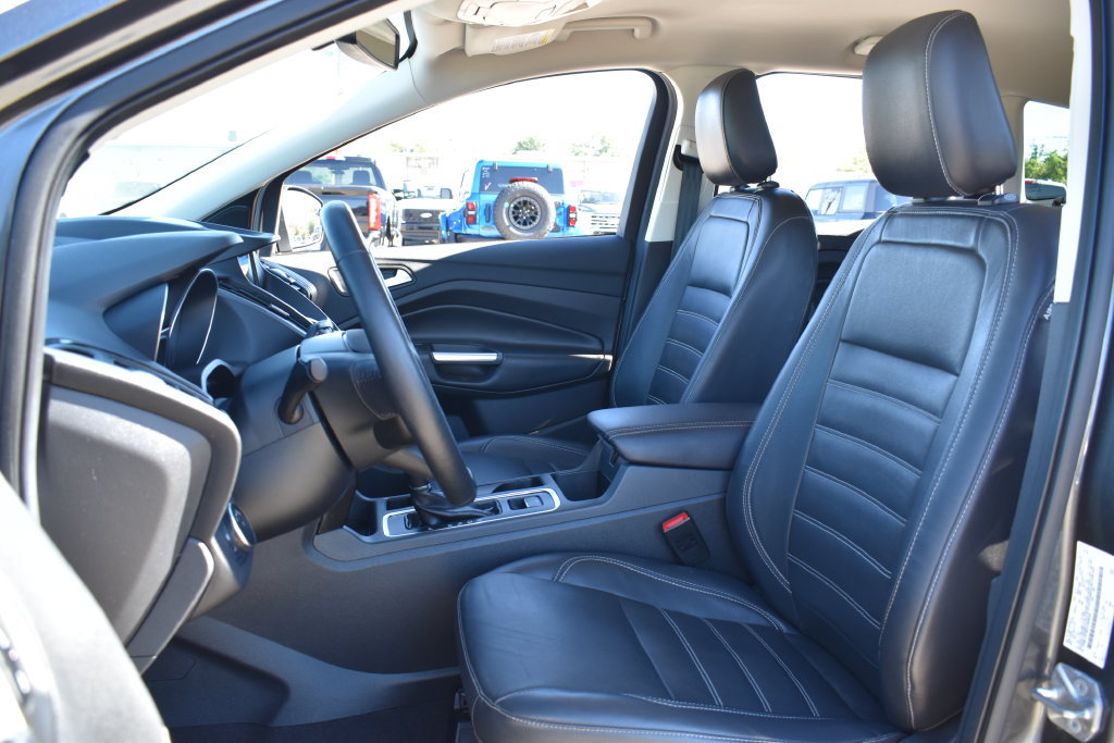 Certified 2018 Ford Escape Titanium FWD image 28