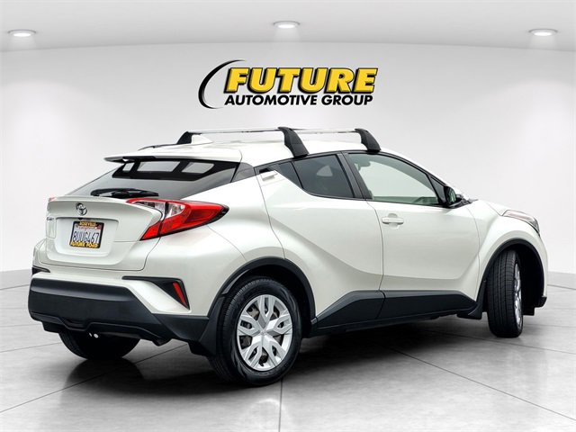 Used 2021 Toyota C-HR LE image 4