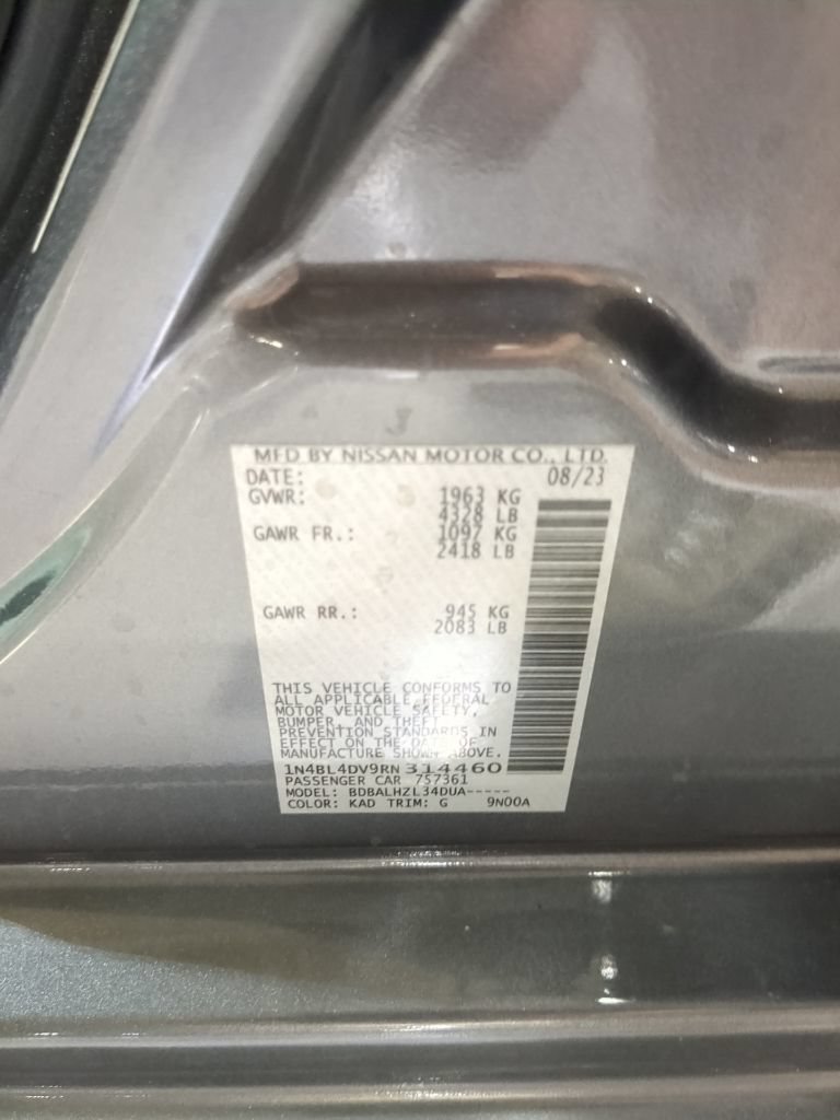 Used 2024 Nissan Altima 2.5 SV FWD image 16