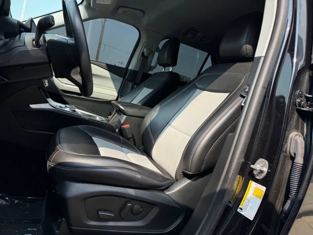 Certified 2024 Ford Explorer XLT w/ Equipment Group 202A AWD/4WD image 5
