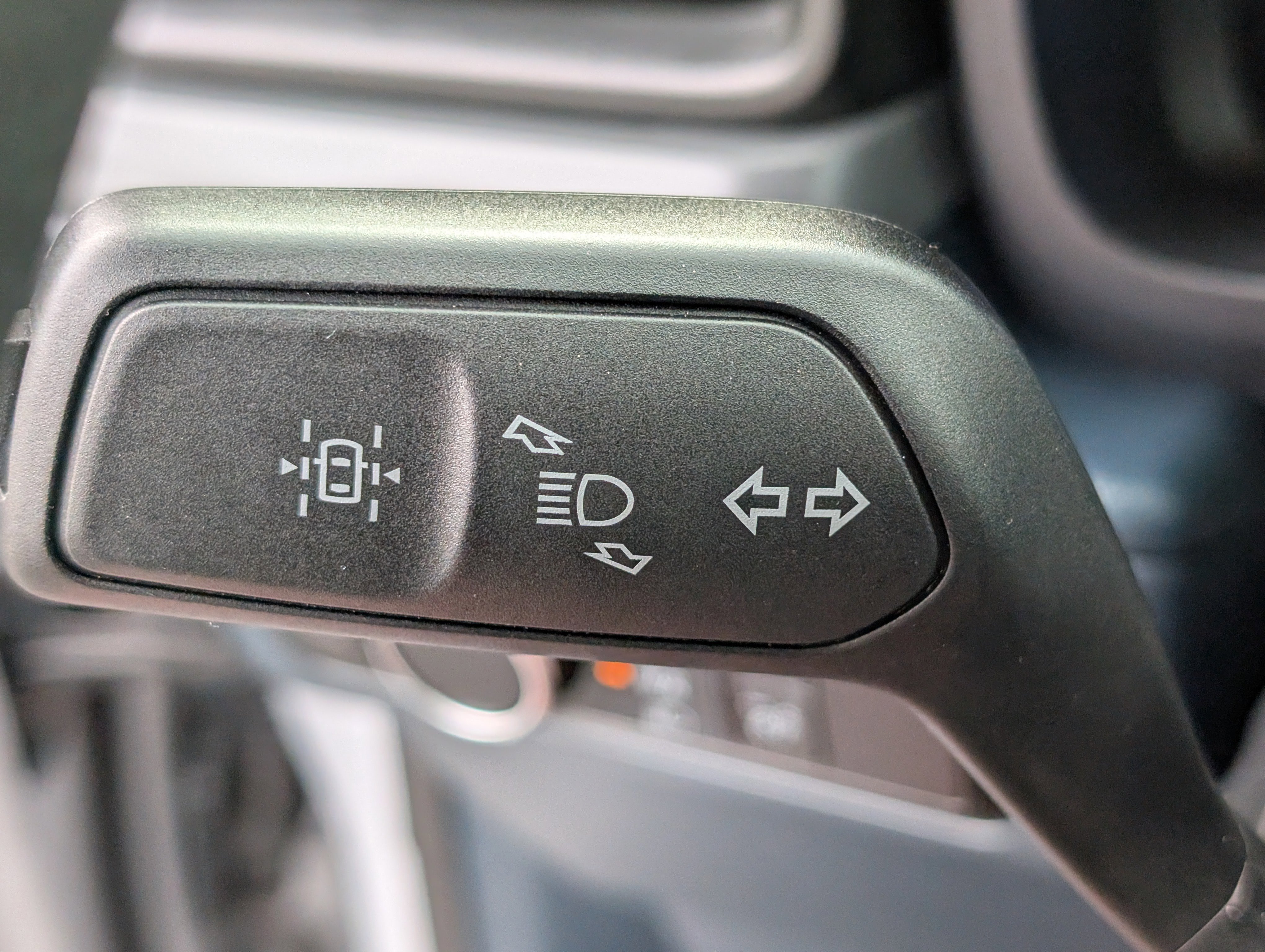 Certified 2025 Ford Maverick XL w/ Equipment Group 102A image 25