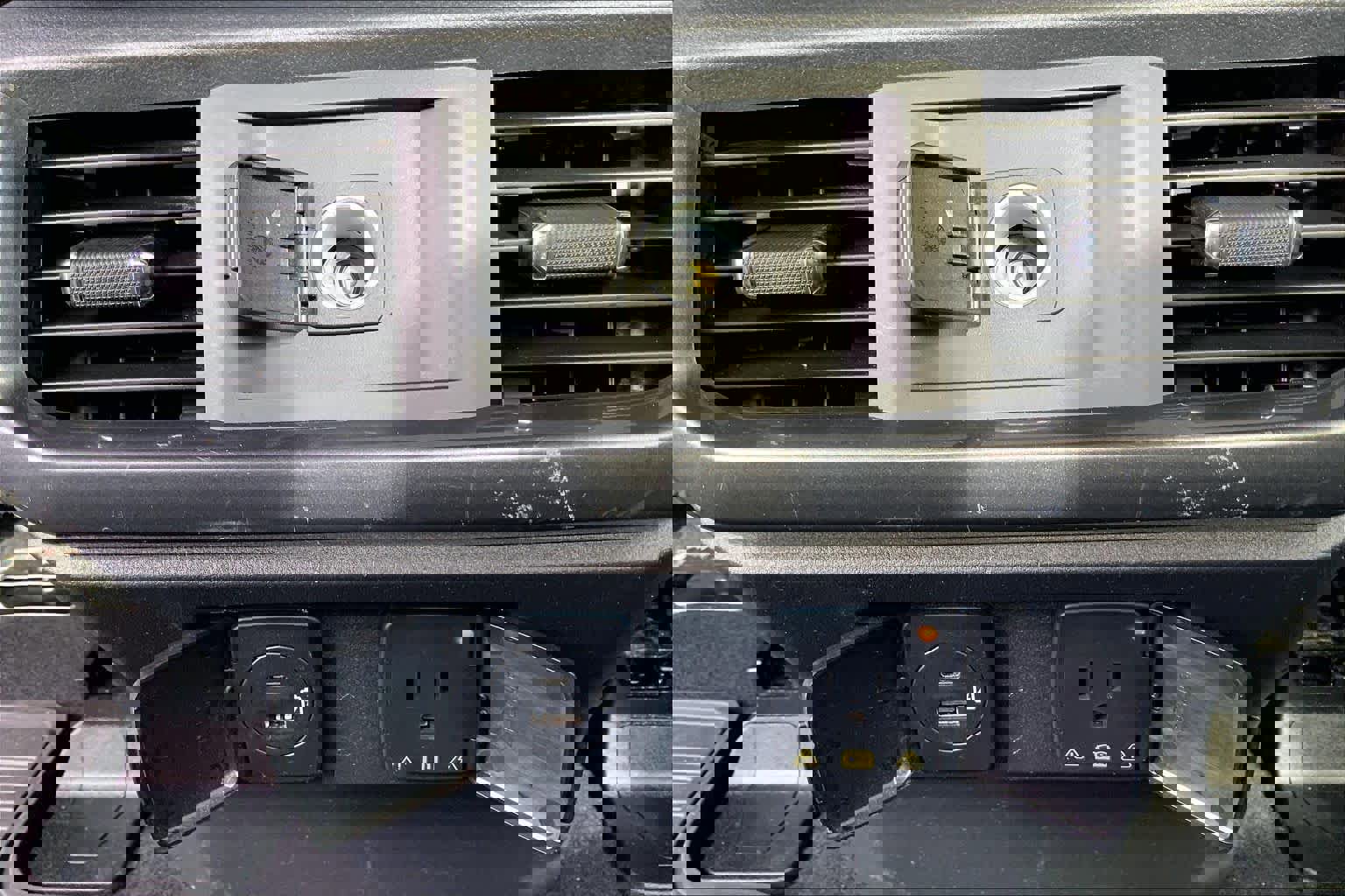 Certified 2023 Ford F150 XLT w/ Equipment Group 302A High image 33