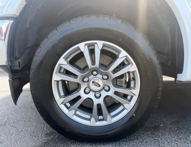 Certified 2020 Ford F150 Lariat RWD image 4