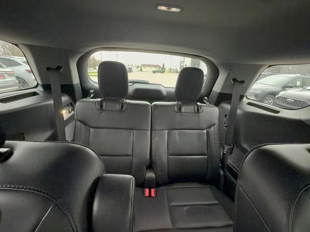 Certified 2023 Ford Explorer XLT w/ Equipment Group 202A AWD/4WD image 24