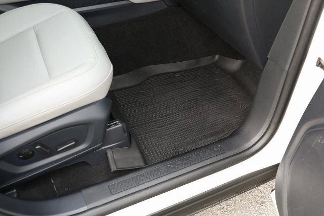 Certified 2025 Ford Explorer Active w/ Active Comfort Package image 40