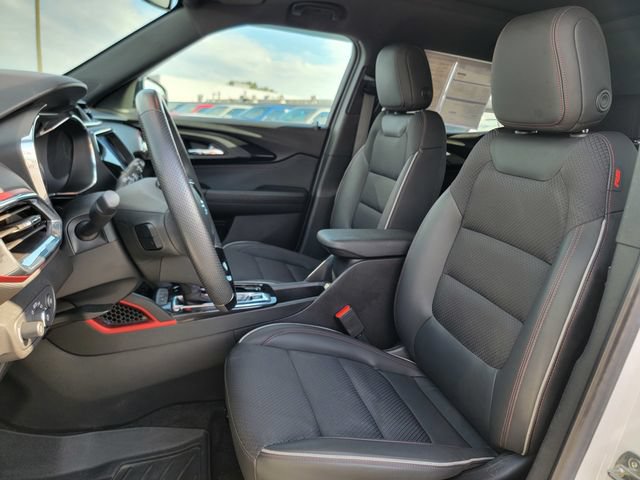 Used 2022 Chevrolet TrailBlazer RS w/ Sun and Liftgate Package AWD/4WD image 19
