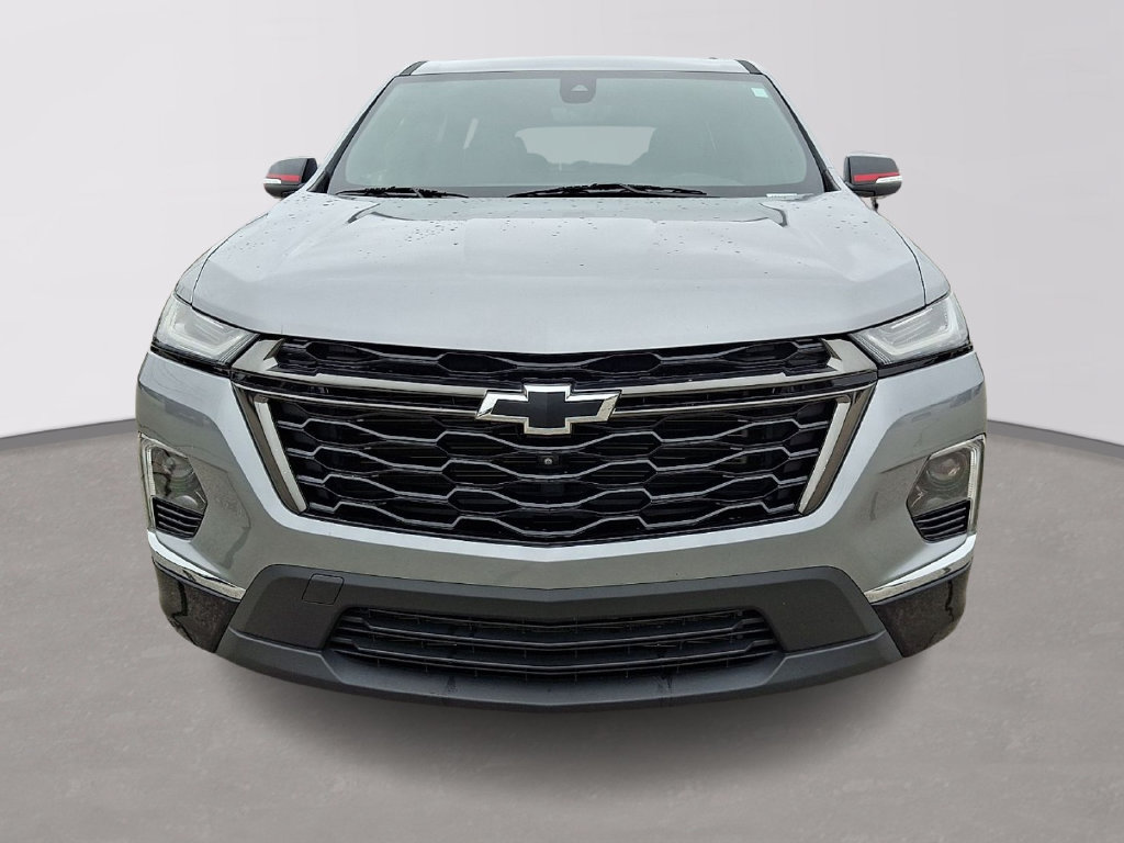Used 2023 Chevrolet Traverse Premier w/ Redline Edition FWD image 2