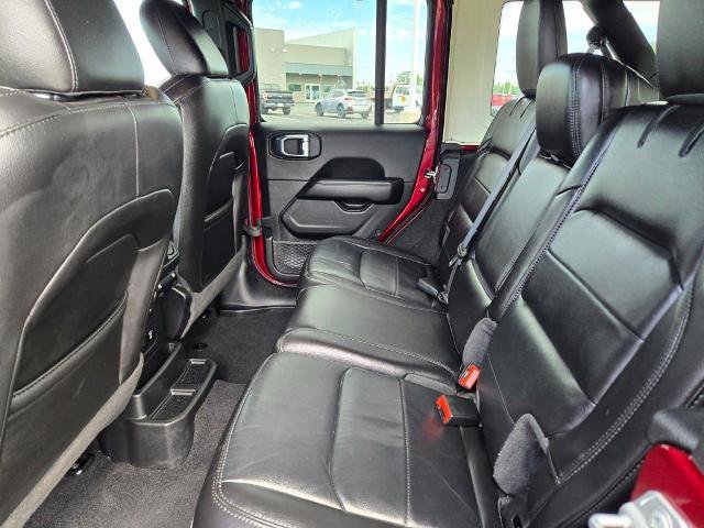 Used 2021 Jeep Wrangler Unlimited Sahara AWD/4WD image 16