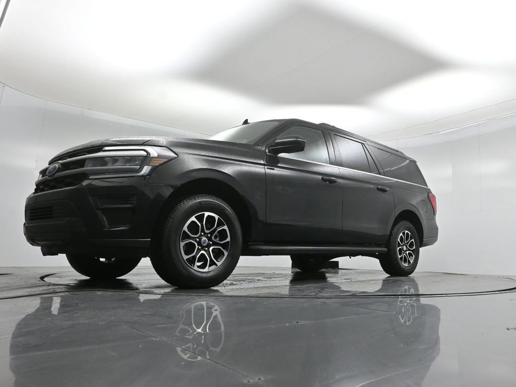 Certified 2024 Ford Expedition Max XLT image 28