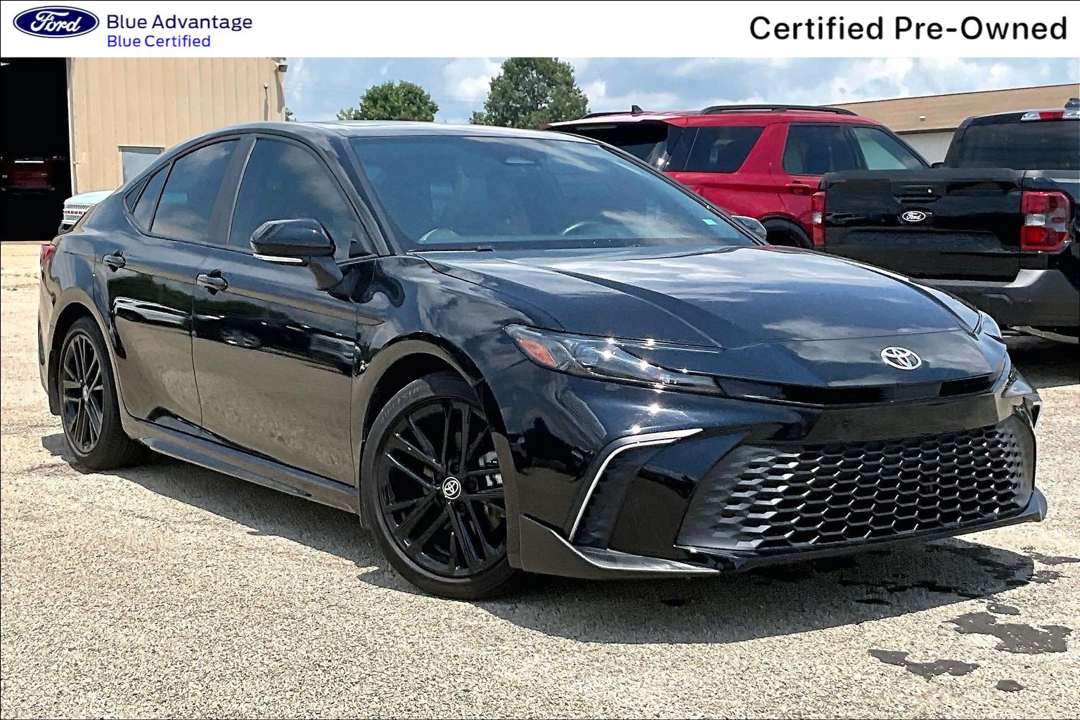 Used 2025 Toyota Camry SE w/ Convenience Package FWD image 37