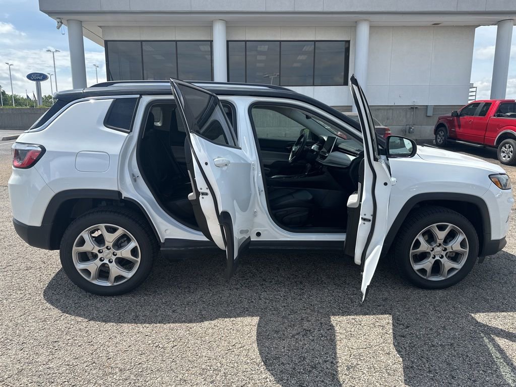 Used 2022 Jeep Compass Limited AWD/4WD image 8