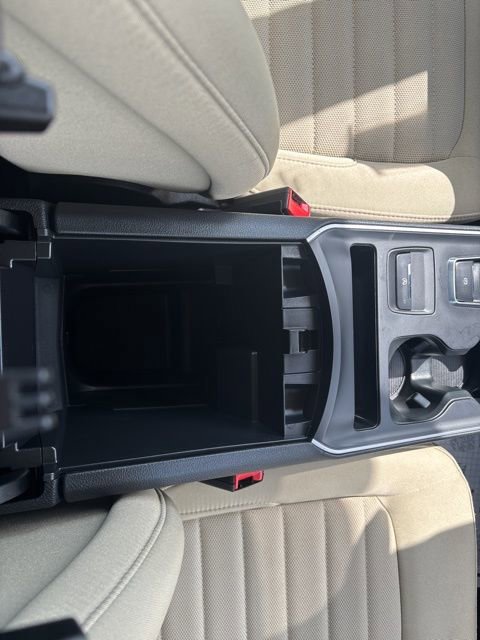 Certified 2024 Ford Edge SE image 15