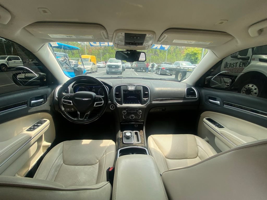 Used 2018 Chrysler 300 Limited AWD/4WD image 26