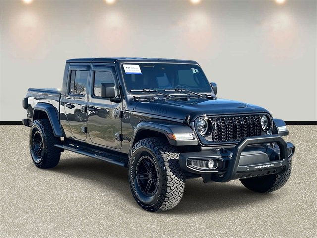 Used 2024 Jeep Gladiator Sport image 3